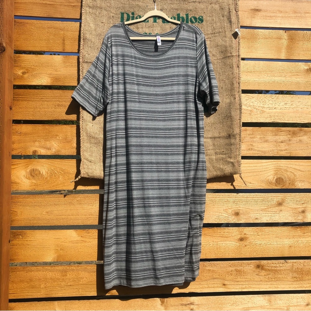 LLR BodyCon Julia Dress Grey with Black Stripes Size 3x Like New!